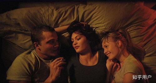 国产4p视频三男一女,三男一女生成的青春传奇 第2张 国产4p视频三男一女,三男一女生成的青春传奇 第2张